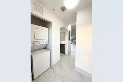 7991 NW 8th St #113B, Miami, FL 33126 - Photo 7