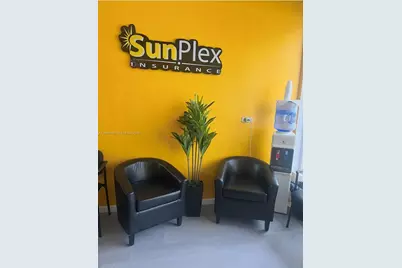 402 NW 27 Ave, Miami, FL 33125 - Photo 3