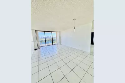 3675 N Country Club Dr #2005, Aventura, FL 33180 - Photo 3
