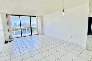 3675 N Country Club Dr, Aventura, FL 33180 - Photo 3
