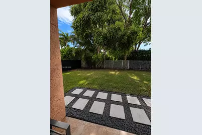 4404 E Whitewater Ave, Weston, FL 33332 - Photo 17
