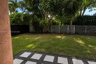 4404 E Whitewater Ave, Weston, FL 33332 - Photo 17