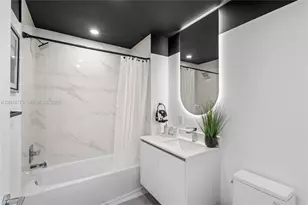 700 NE 24th St, Miami, FL 33137 - Photo 17