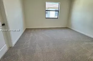 273 SW 159th Ln, Pembroke Pines, FL 33027 - Photo 7