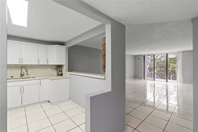 18151 NE 31st Ct #305, Aventura, FL 33160 - Photo 9