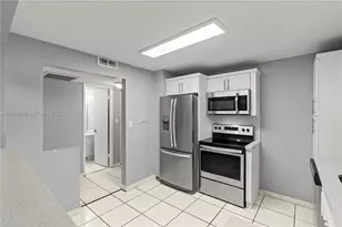 18151 NE 31st Ct, Aventura, FL 33160 - Photo 13