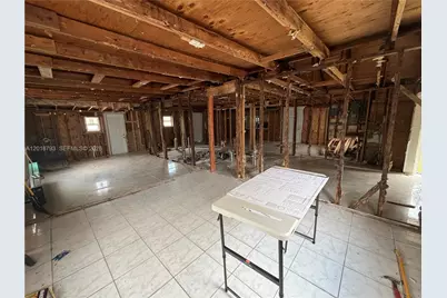 2760 NW 11th Ct, Fort Lauderdale, FL 33311 - Photo 5