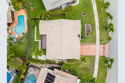 7817 Sunflower Dr, Margate, FL 33063 - Photo 29