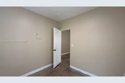 646 NW 14th Ter #APT WEST, Fort Lauderdale, FL 33311 - Photo 11