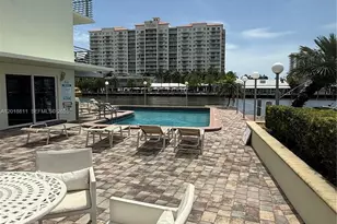 2900 NE 30th St, Fort Lauderdale, FL 33306 - Photo 11