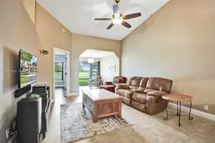 9011 NW 61st St, Tamarac, FL 33321 - Photo 9