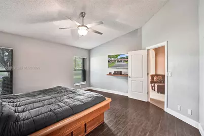 9011 NW 61st St, Tamarac, FL 33321 - Photo 27