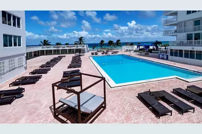 5401 Collins Ave #1126, Miami Beach, FL 33140 - Photo 17
