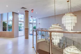 5401 Collins Ave, Miami Beach, FL 33140 - Photo 15