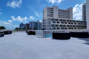 5401 Collins Ave, Miami Beach, FL 33140 - Photo 19