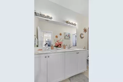 2542 NE 1st St, Homestead, FL 33033 - Photo 19