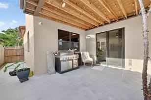 2542 NE 1st St, Homestead, FL 33033 - Photo 29