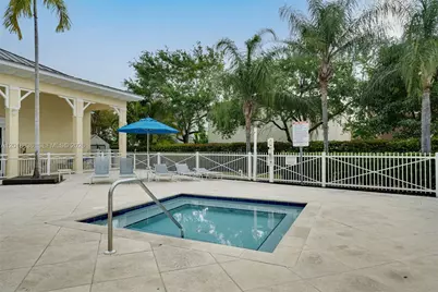 2542 NE 1st St, Homestead, FL 33033 - Photo 45