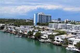 7133 Bay Dr, Miami Beach, FL 33141 - Photo 23
