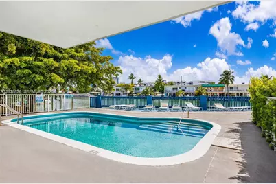 7133 Bay Dr #PH-1, Miami Beach, FL 33141 - Photo 31