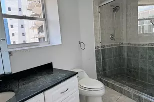 6039 Collins Ave, Miami Beach, FL 33140 - Photo 15