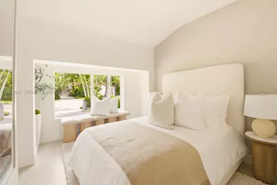 725 NE 76th St, Miami, FL 33138 - Photo 25
