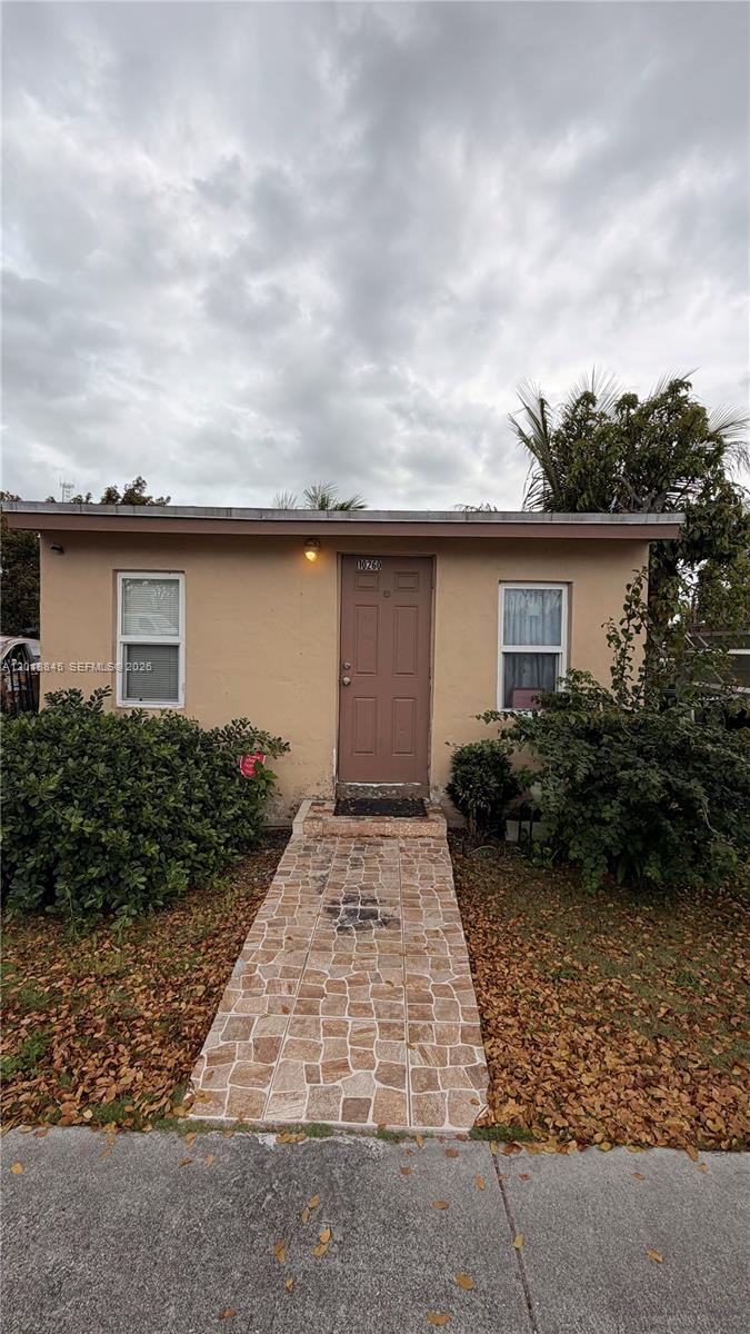 10260 SW 182nd St main architectural view