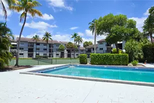 7115 NW 179th St, Hialeah, FL 33015 - Photo 13