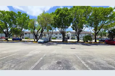 7115 NW 179th St #106, Hialeah, FL 33015 - Photo 9