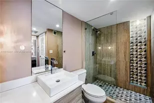 401 69th St, Miami Beach, FL 33141 - Photo 9