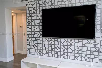 401 69th St #212, Miami Beach, FL 33141 - Photo 7
