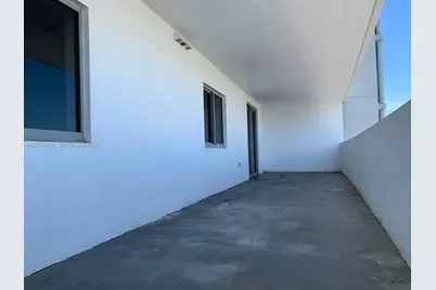 36 NW 6th Ave #1108, Miami, FL 33128 - Photo 3