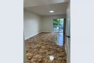 2780 W 76th St #203, Hialeah, FL 33016 - Photo 5