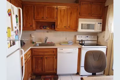 950 Hillcrest Dr #503, Hollywood, FL 33021 - Photo 9