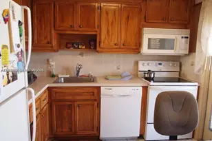 950 Hillcrest Dr, Hollywood, FL 33021 - Photo 9