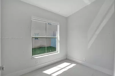 2266 NW 208th Ter, Pembroke Pines, FL 33029 - Photo 7