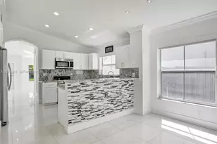 2266 NW 208th Terrace, Pembroke Pines, FL 33029 - Photo 15