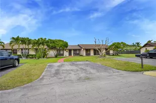 4909 SW 135th Ct, Miami, FL 33175 - Photo 19