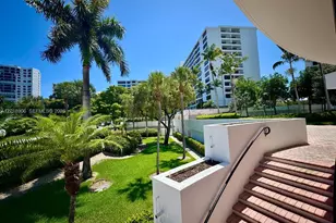 600 Three Islands Boulevard, Hallandale Beach, FL 33009 - Photo 37