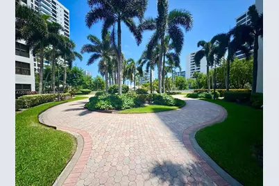 600 Three Islands Blvd #920 (AVAILABLE NOW), Hallandale Beach, FL 33009 - Photo 23