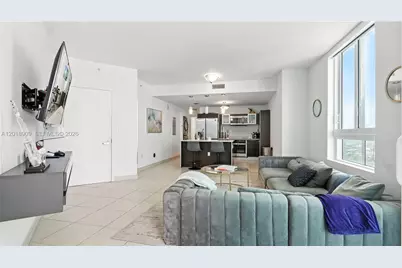 1900 N Bayshore Dr #2810, Miami, FL 33132 - Photo 3