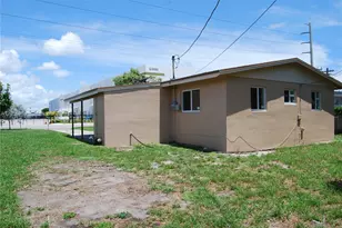 3020 NW 71st St, Miami, FL 33147 - Photo 3
