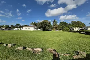 1880 NW 111th St, Miami, FL 33167 - Photo 9