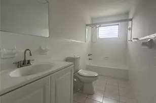 435 NW 44th Ave, Miami, FL 33126 - Photo 9