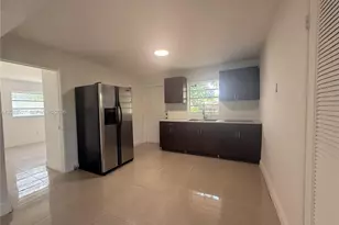 435 NW 44th Ave, Miami, FL 33126 - Photo 5