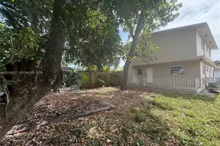 435 NW 44th Ave, Miami, FL 33126 - Photo 13