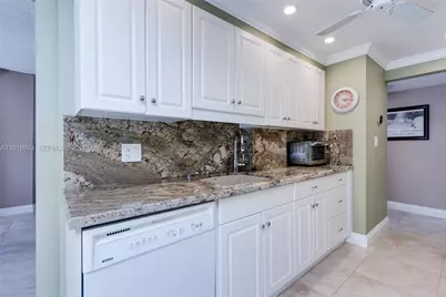 1410 Sheridan St #9I, Hollywood, FL 33020 - Photo 5