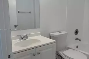 6296 NW 186th St, Hialeah, FL 33015 - Photo 9