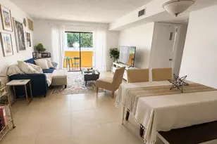 2924 Collins Ave, Miami Beach, FL 33140 - Photo 3