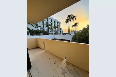2924 Collins Ave #404, Miami Beach, FL 33140 - Photo 11